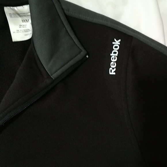 Men's medium 2/3 zip jacket. - Picture 3 of 7